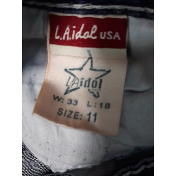 11 La Idol Dark Wash Embellished Bling Capris - Picture 5 of 5